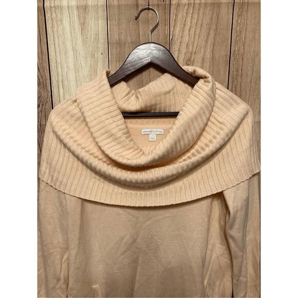 New York & Company Small soft Pink Sweater cowl neck pockets - Picture 3 of 6